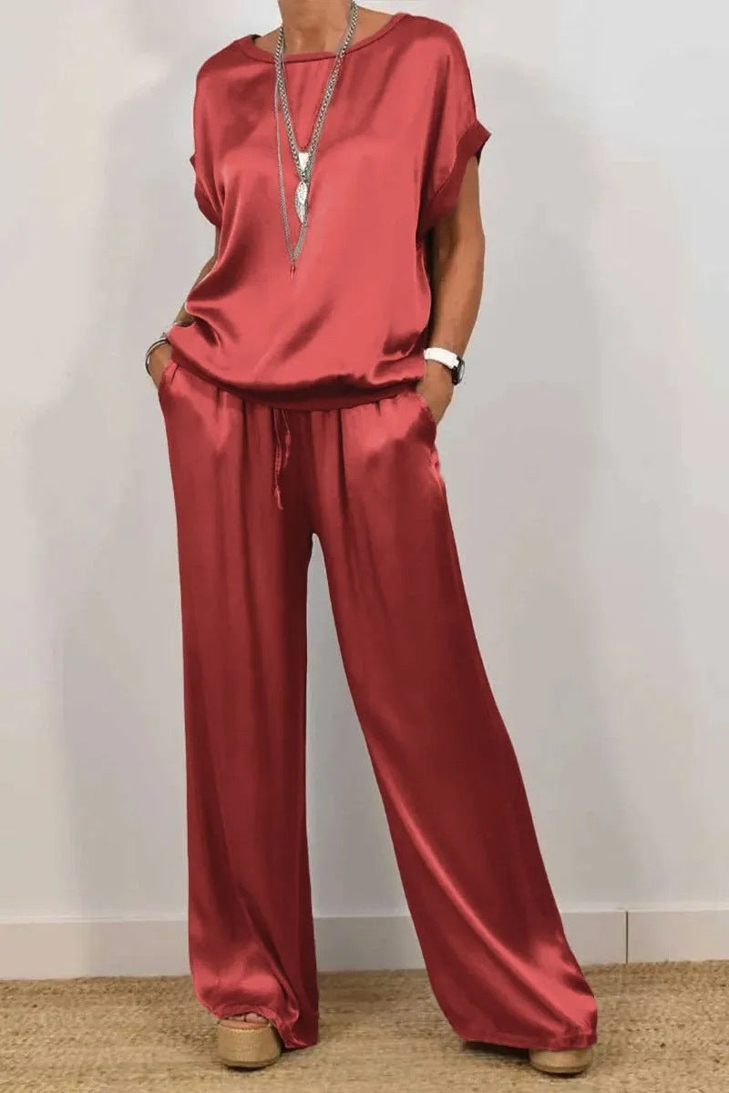 Elegant Lounge Set – Top and Pants